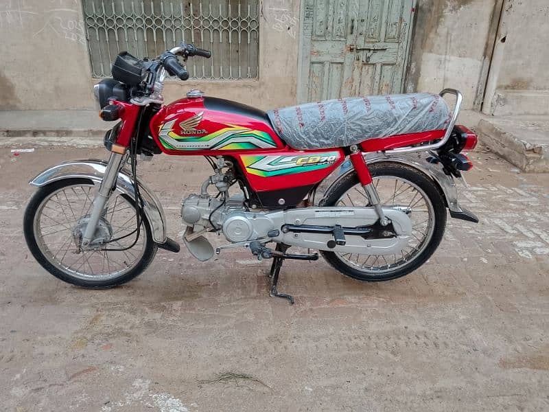 Honda CD 70 motorcycle for sale model 2023 03708340134//03057210160 19