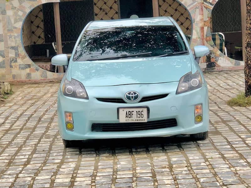 Toyota Prius 2011-16 Hybrid Whatsapp 0/3/1/8/1/9/4/2/4/3/0 1