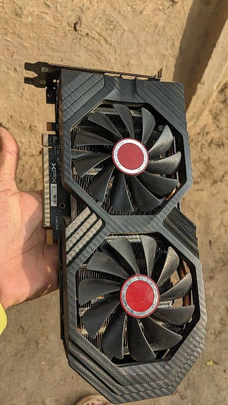 RX 580 256Bit XFX GTS Black Edition 0