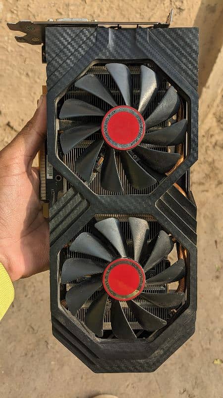 RX 580 256Bit XFX GTS Black Edition 3