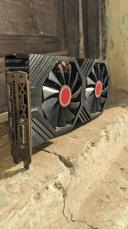 RX 580 256Bit XFX GTS Black Edition 9