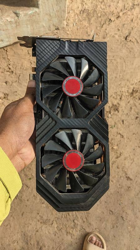 RX 580 256Bit XFX GTS Black Edition 18