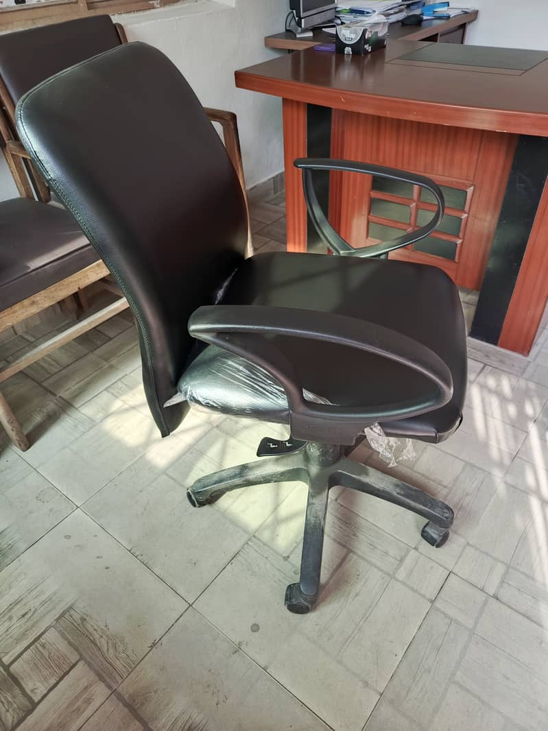 Office chair 1