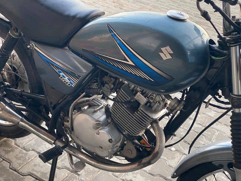 Suzuki GS 150cc 3