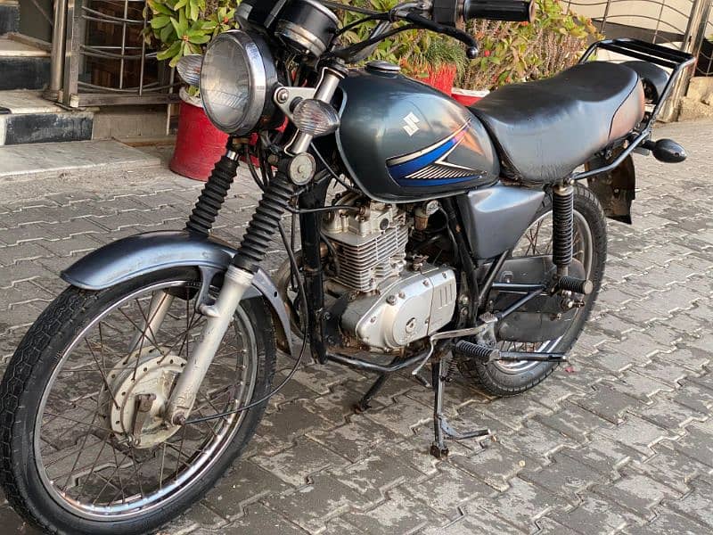 Suzuki GS 150cc 4