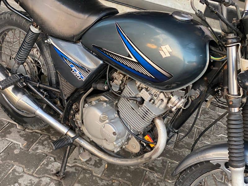 Suzuki GS 150cc 8