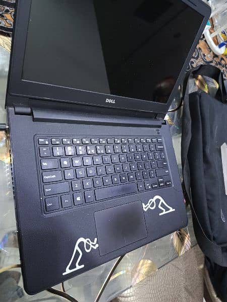 Dell Laptop Core i7 7500U 128/500 SSD/Hard 1