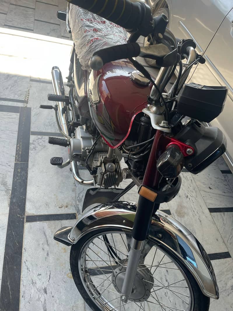 Lush Condition -- Urgent Sale Honda CD 70 2023 2