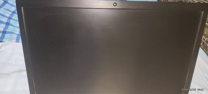 HP EliteDisplay E240c 23.8-inch Video Conferencing Monitor 3