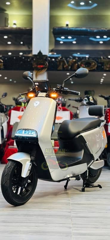 YADEA EBIKE EV SCOOTER SCOOTY RUBIN M3 EPOC G5 T5 GT 30 GIRLS MALE BOY 7