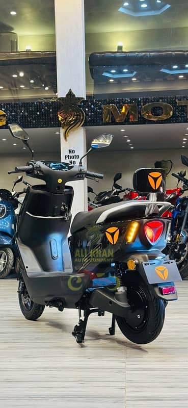 YADEA EBIKE EV SCOOTER SCOOTY RUBIN M3 EPOC G5 T5 GT 30 GIRLS MALE BOY 14