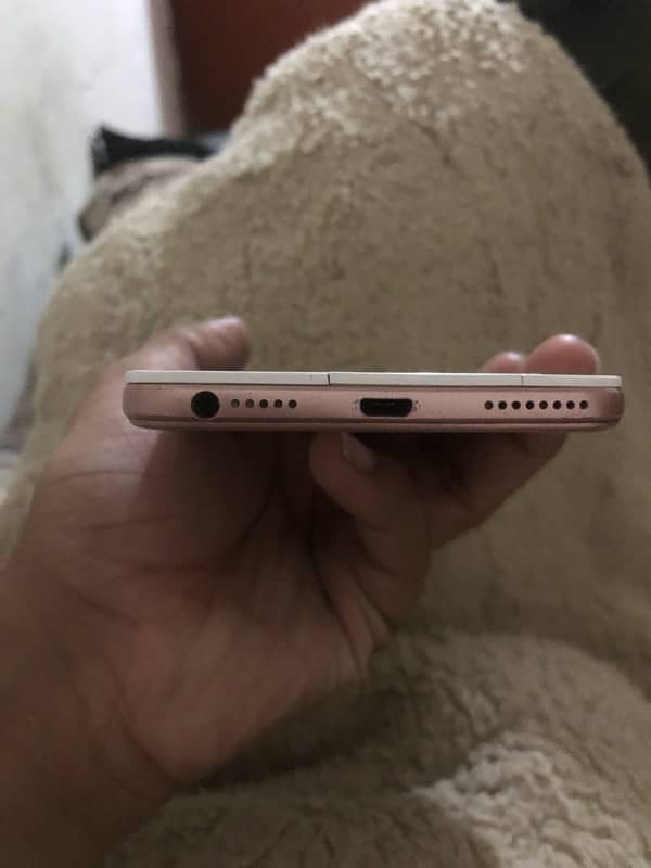 oppo F1s 3