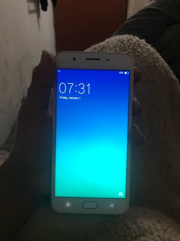 oppo F1s 4