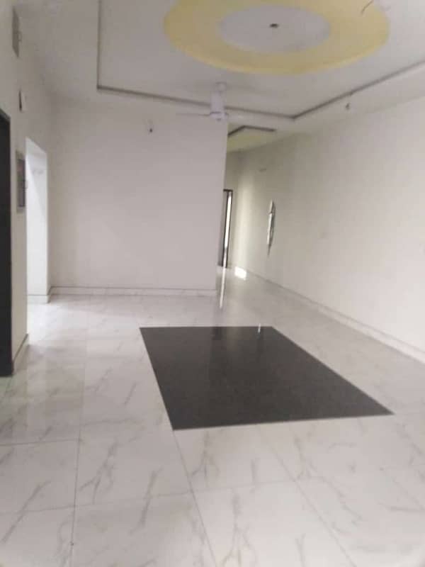 Stunning Prime Location 10 Marla Upper Portion In LDA Avenue - Block M Available 0