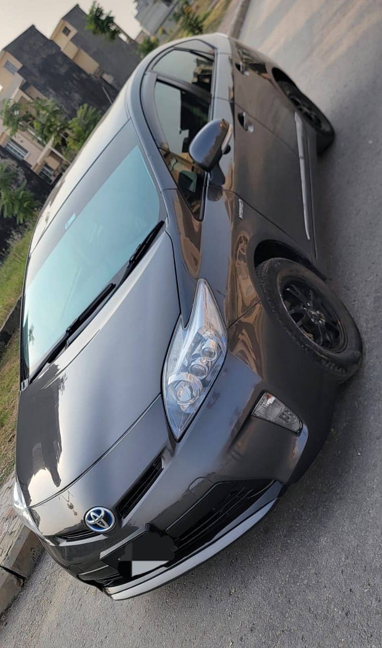 Toyota Prius 2011 Model/Register 2016 13