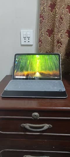 Quick sale dell core i7 8gb ram 256gb ssd M. 2 with full touch screen