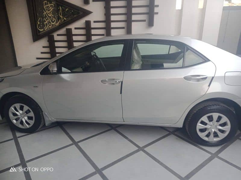 Toyota Corolla GLI 2015/2016 GLI manual full orignal like a brand new 13