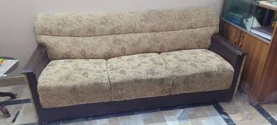 sofa set used in very reasonable price