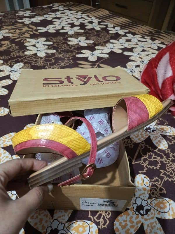 Stylo sandals brand new dilevery available 2