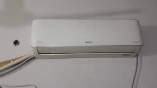 orient Ac DC inverter 1.5 ton best condition