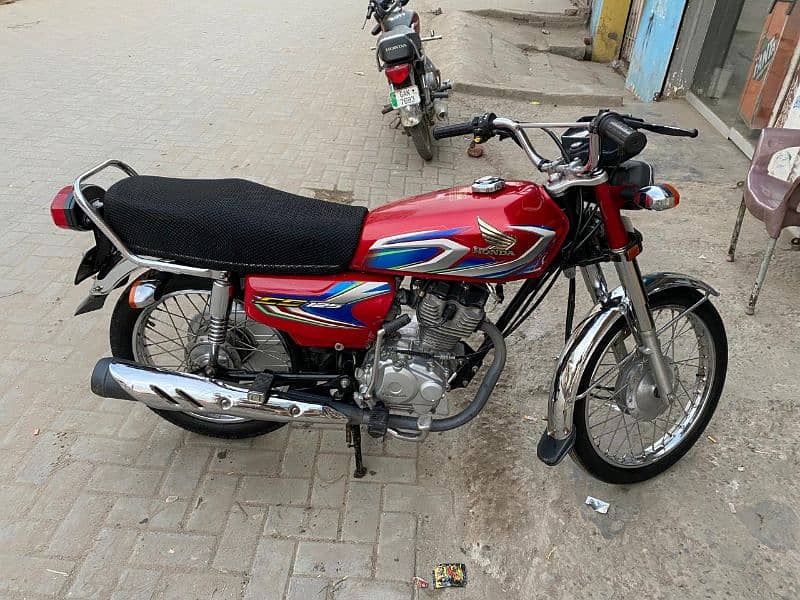 honda 125 totally orignal  arjant sale final price 9