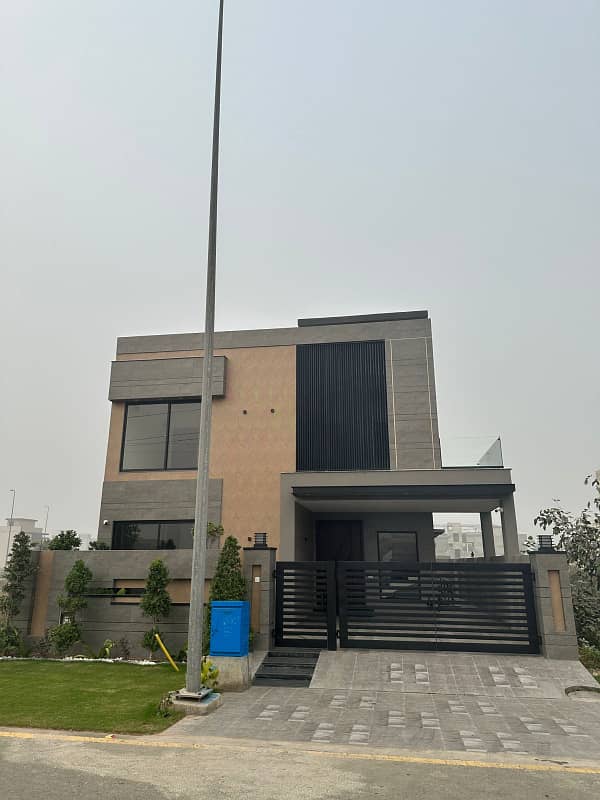 Full Basement 10 Marla Brand New Bungalow For Rent Y-Block DHA Phase 7 Lahore 0