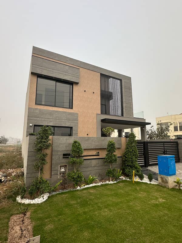 Full Basement 10 Marla Brand New Bungalow For Rent Y-Block DHA Phase 7 Lahore 1