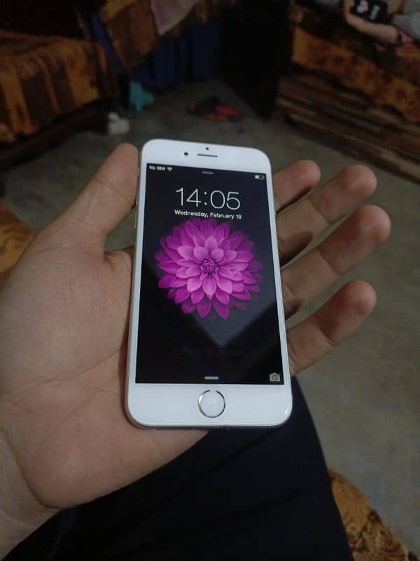 Iphone 6 Non Lush Condition 7