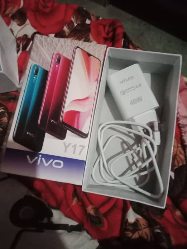 Vivo Y17 8 GB Ram 256 GB Storage 1