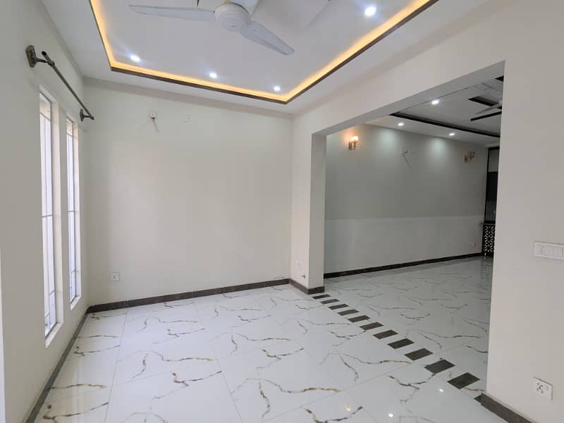 7 MARLA GROUND PORTION AVAILABLE FOR RENT IN BAHRIA TOWN USMAN BLOCK 3