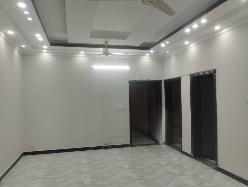 10 MARLA UPER PROTION AVAILABLE FOR RENT IN BAHRIA TOWN PHASE 8 SECTOR C 20