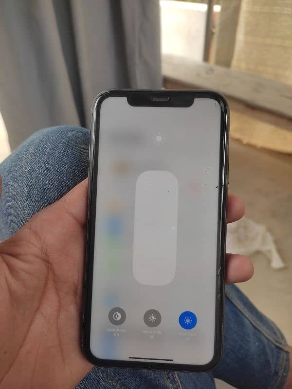 iphone 11 64Gb PTA Approved 7