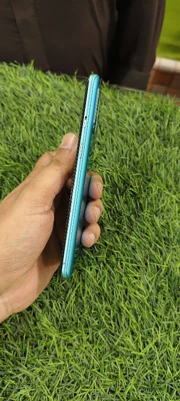 OnePlus 8t 12 256 4