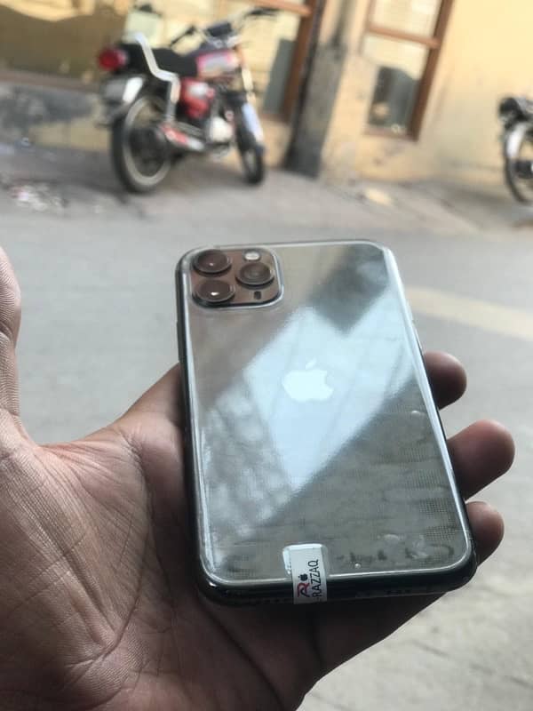 iphone 11 pro 64 gb FU non pta water pack wtsap 03244973986 3