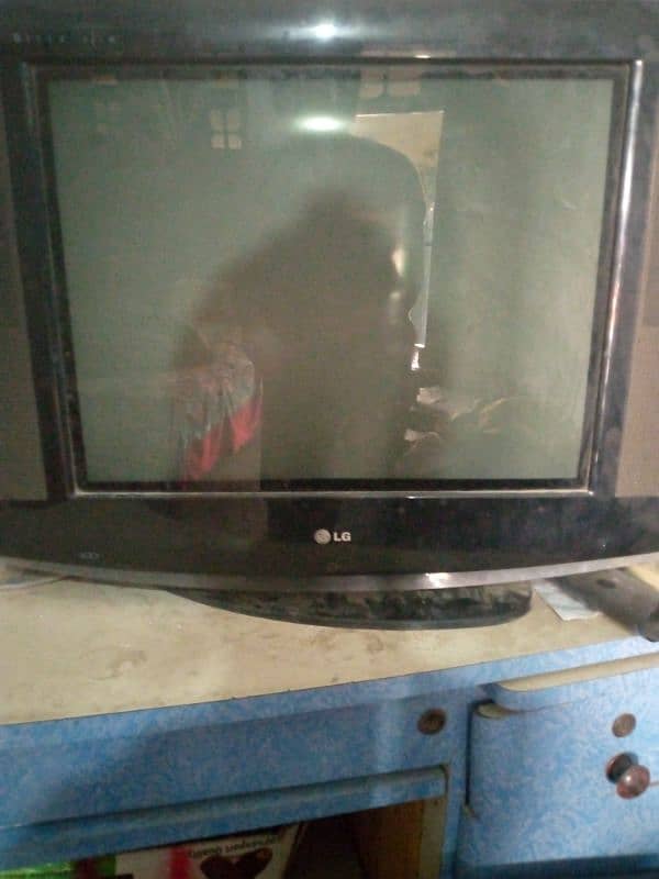 LG TV 1