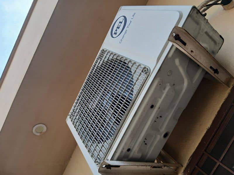 pel Ac like a brand new Ac aj tak service nhi hua 5