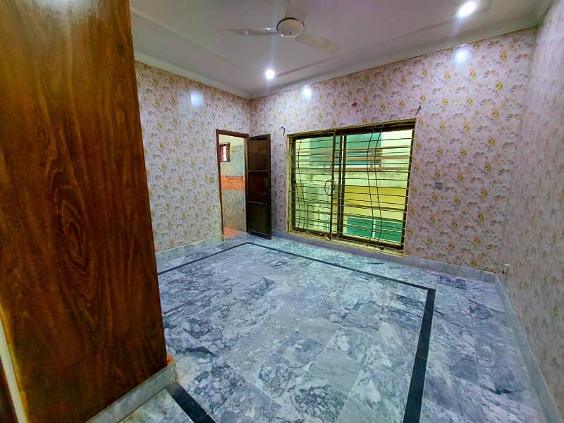 10 MARLA UPPER PORTION WITH GAS AVAILABLE SECTOR E FOR RENT 9