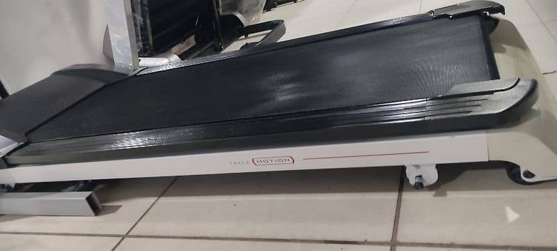 treadmill machine 4
