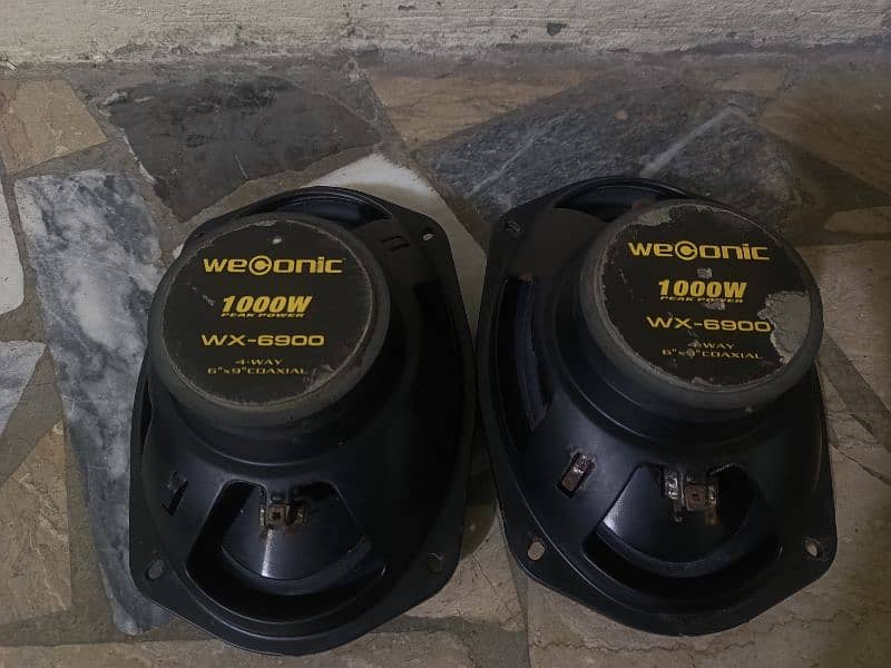 Car Speaker Pair New Condition without amplifier or Woofer 4