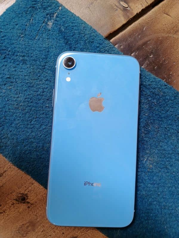 iphone XR. . . 64gb 0