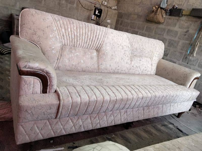 Khizar furniture Stylish sofa set Cumbed Sofa Set|Sofa Combed 9