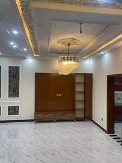 BRAND NEW 10 MARLA FULL HOUSE AVAILABLE FOR RENT IN SECTOR D BAHRIA TOWN LAHORE