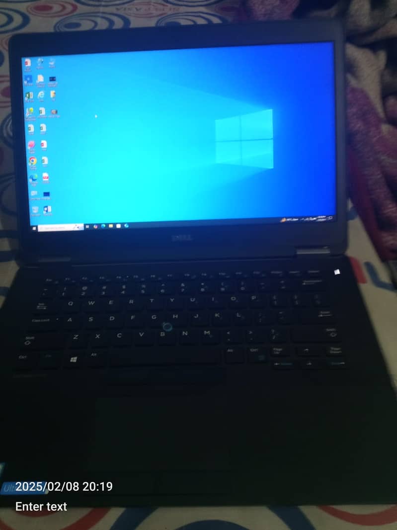 Dell Latitude E7470 0