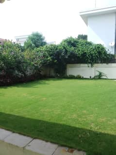 house for sale in f8 main margalla road