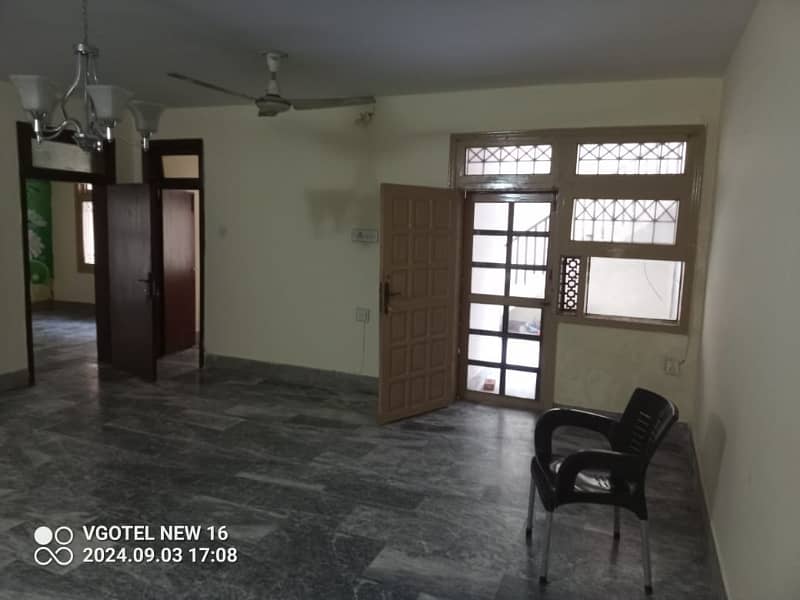 house for sale in f8 main margalla road 4