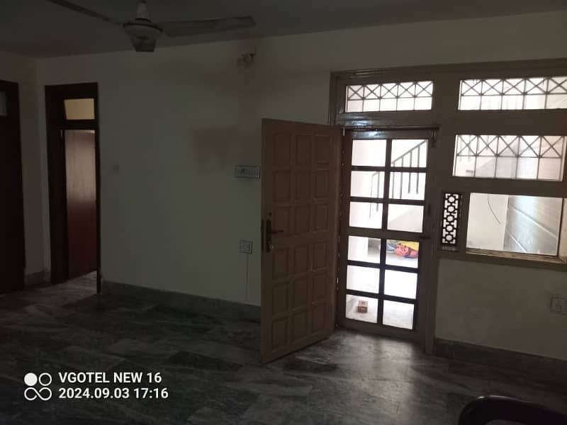 house for sale in f8 main margalla road 5