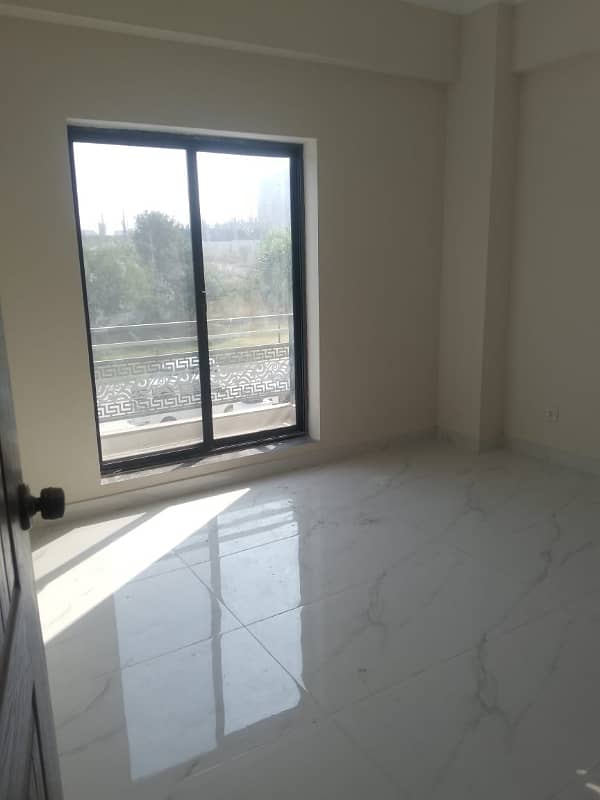 2 Bed Brand New Flat For Rent 12