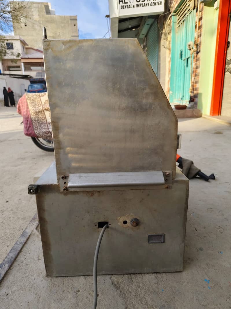 For Sale: Stainless Steel Sugarcane Juice Extractor – Solar Compatible 1