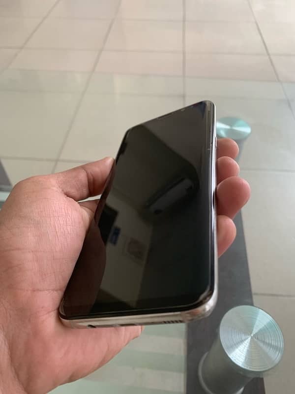 Galaxy S8+ 4/64 1