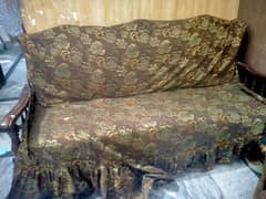 Wooden Sofa Set in Good Condition